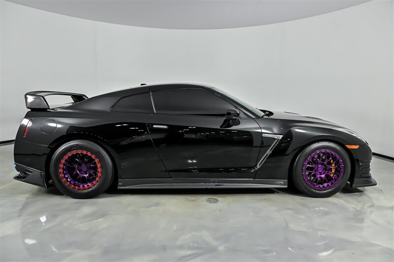 Used 2016 Nissan GT-R Black Edition AWD/4WD image 11