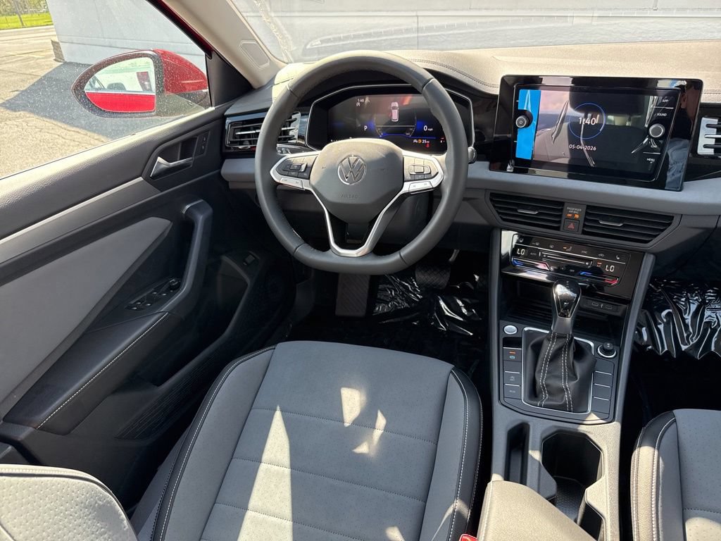 New 2026 Volkswagen Jetta SE FWD image 10