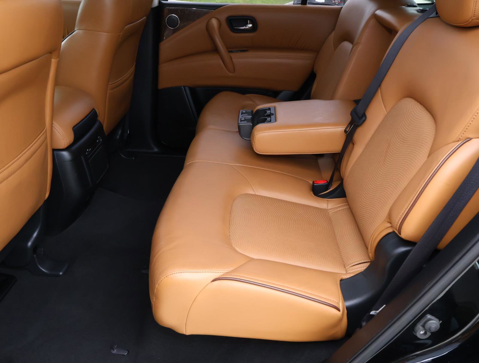 Used 2017 INFINITI QX80 Signature Edition RWD image 19