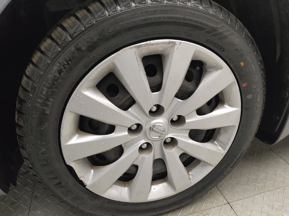 Used 2017 Nissan Sentra SV FWD image 31