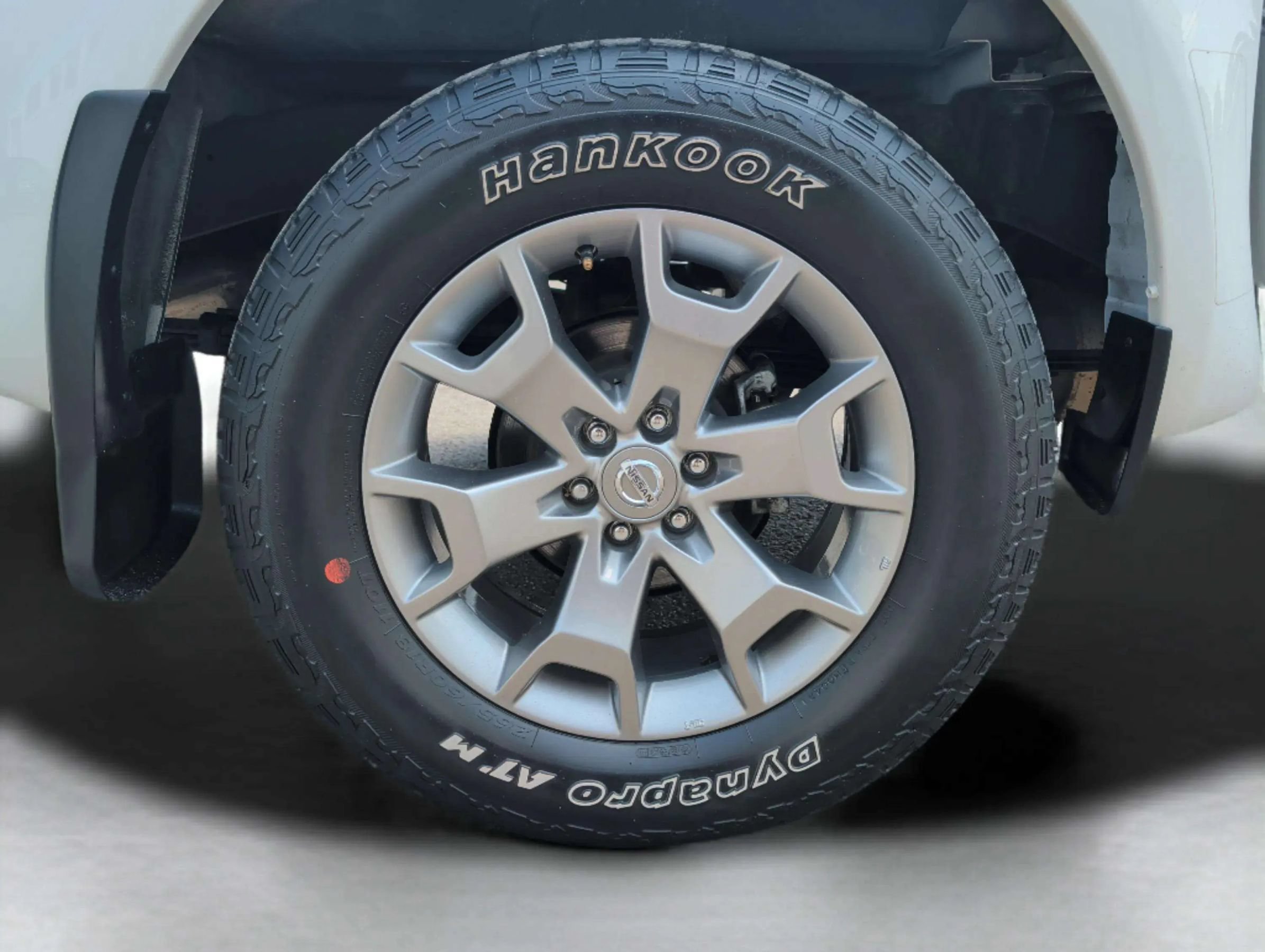 Used 2020 Nissan Frontier SV AWD/4WD image 40