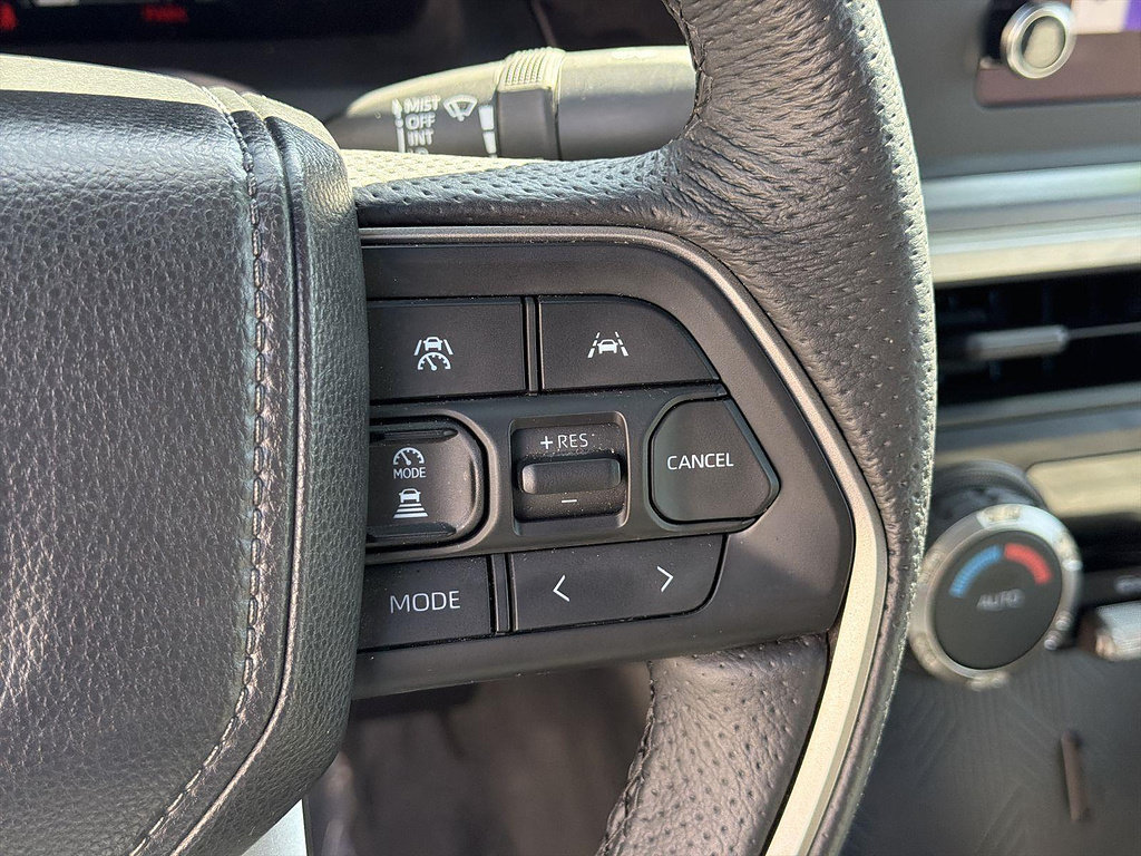 Used 2025 Toyota Tacoma TRD Off-Road AWD/4WD image 35