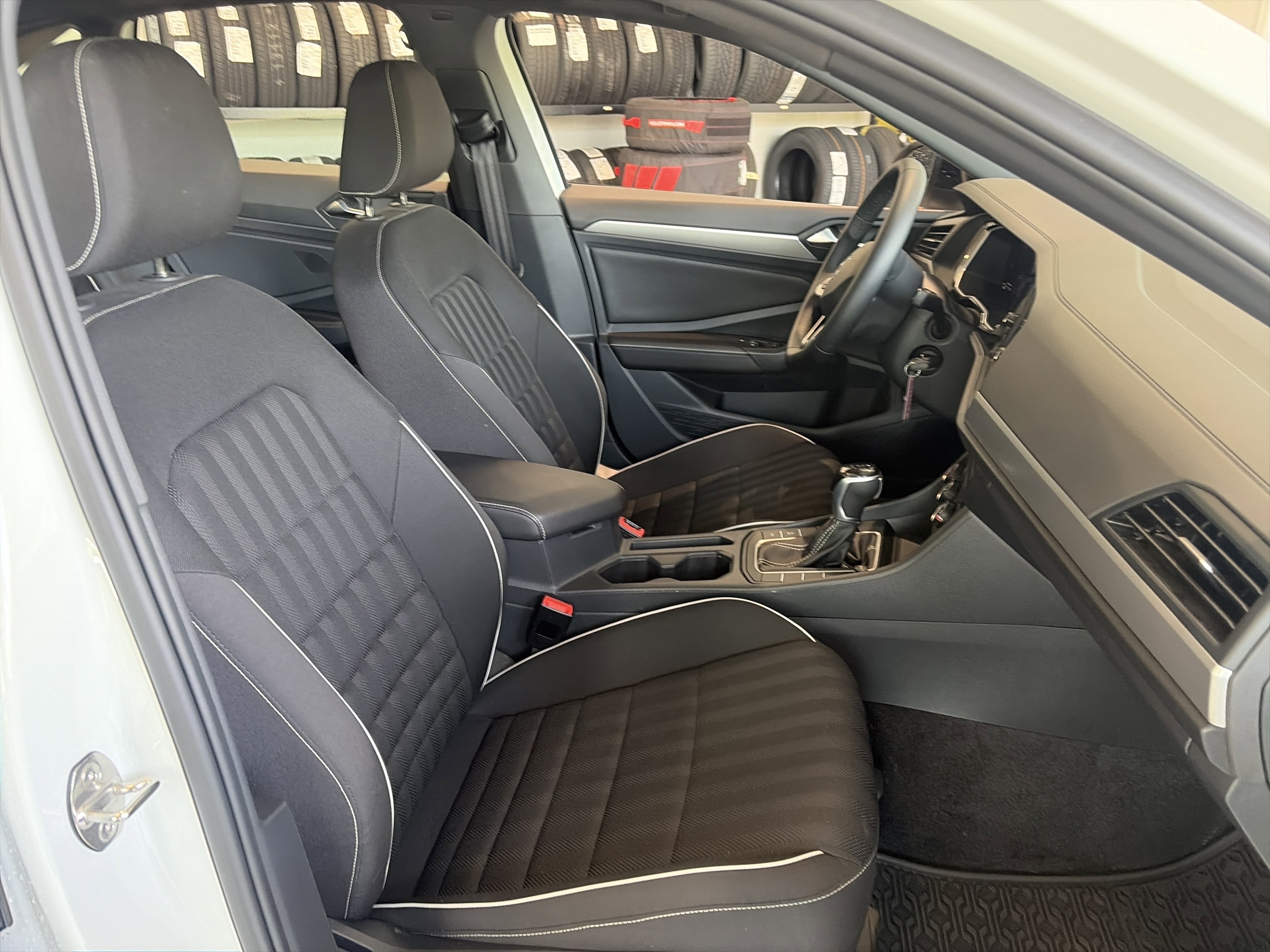 Used 2024 Volkswagen Jetta Sport FWD image 28