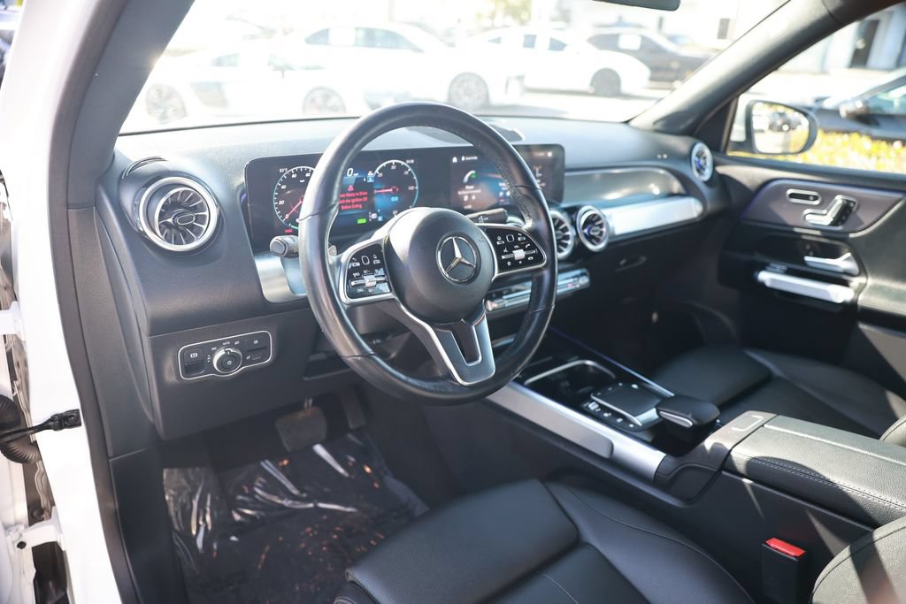 Used 2023 Mercedes-Benz EQB 350 4MATIC SUV w/ Exclusive Package image 15