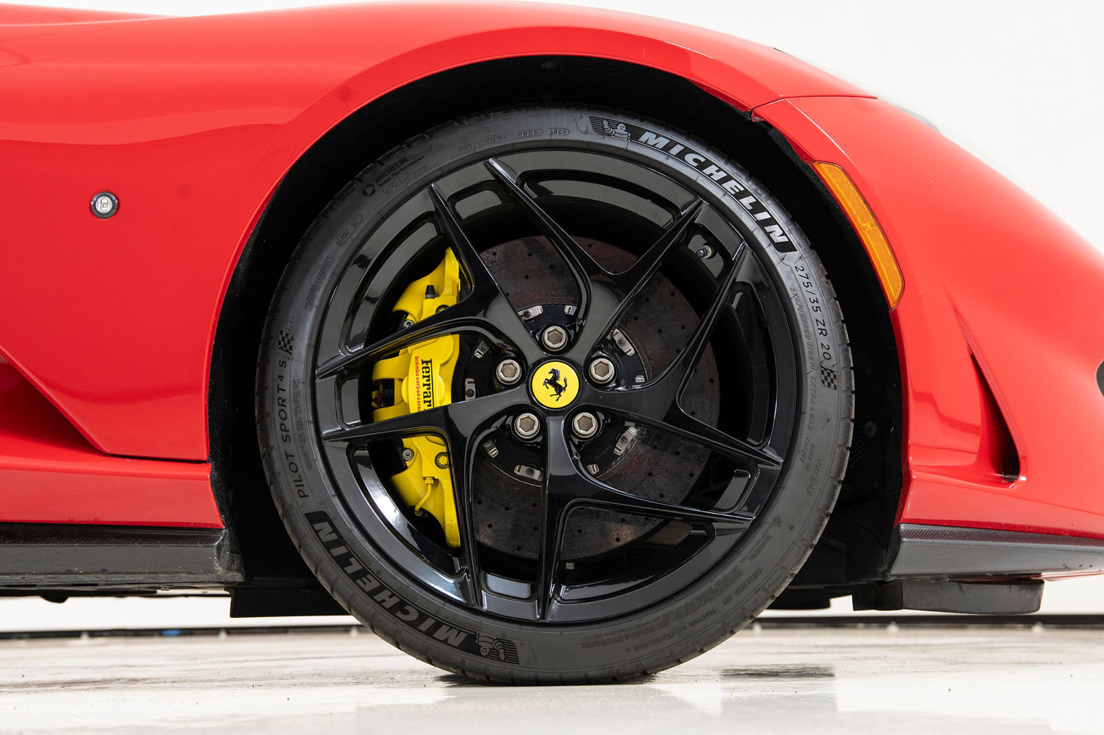 Certified 2018 Ferrari 812 Superfast RWD image 22