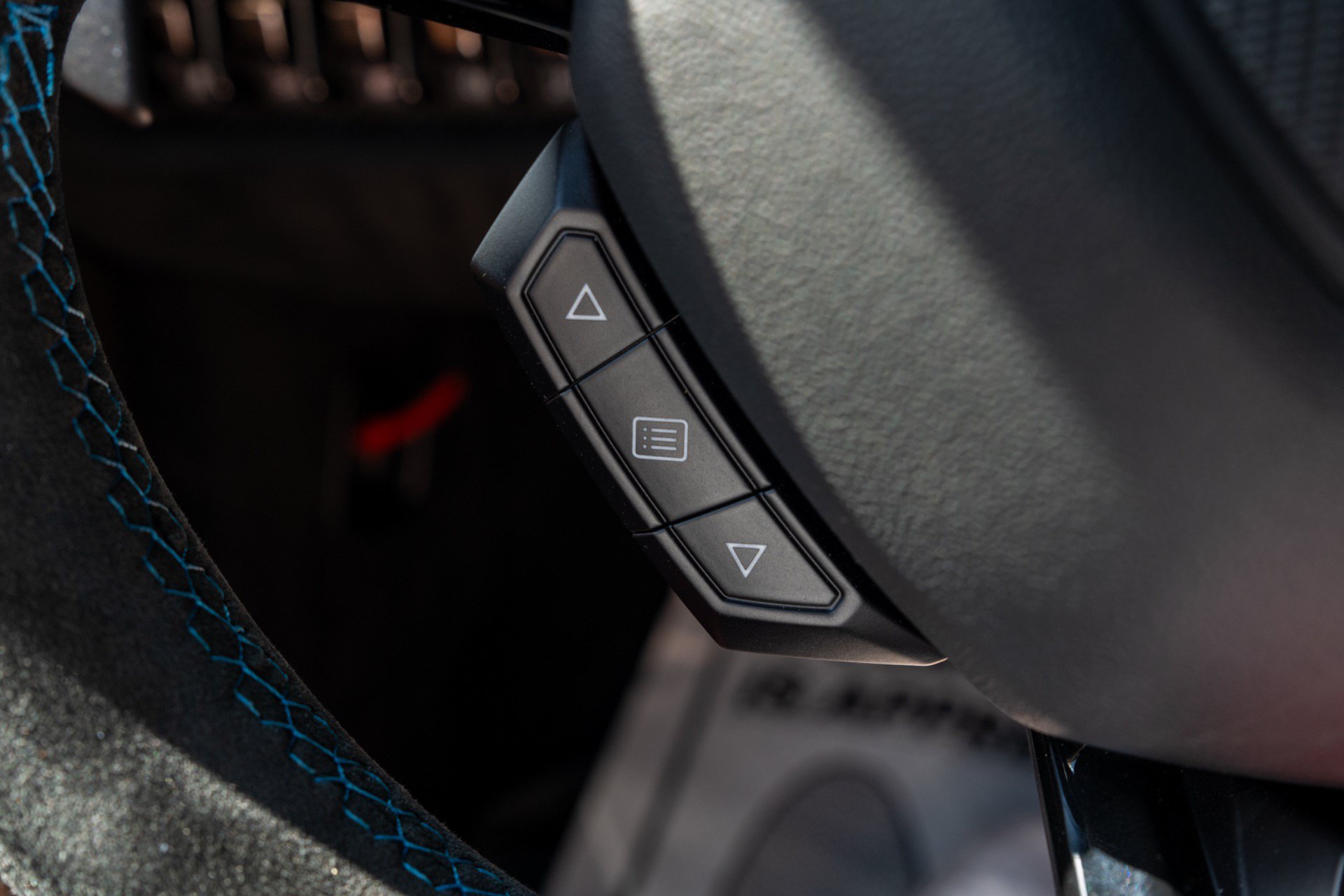 Used 2021 Lamborghini Huracan STO RWD image 22