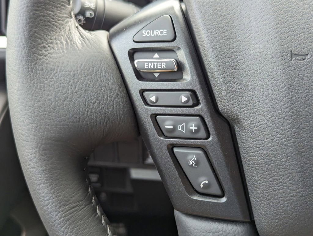 New 2025 Nissan Frontier SV w/ SV Convenience Package image 15