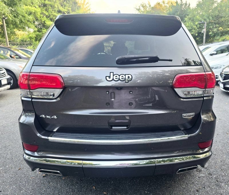 Used 2015 Jeep Grand Cherokee Summit AWD/4WD image 6