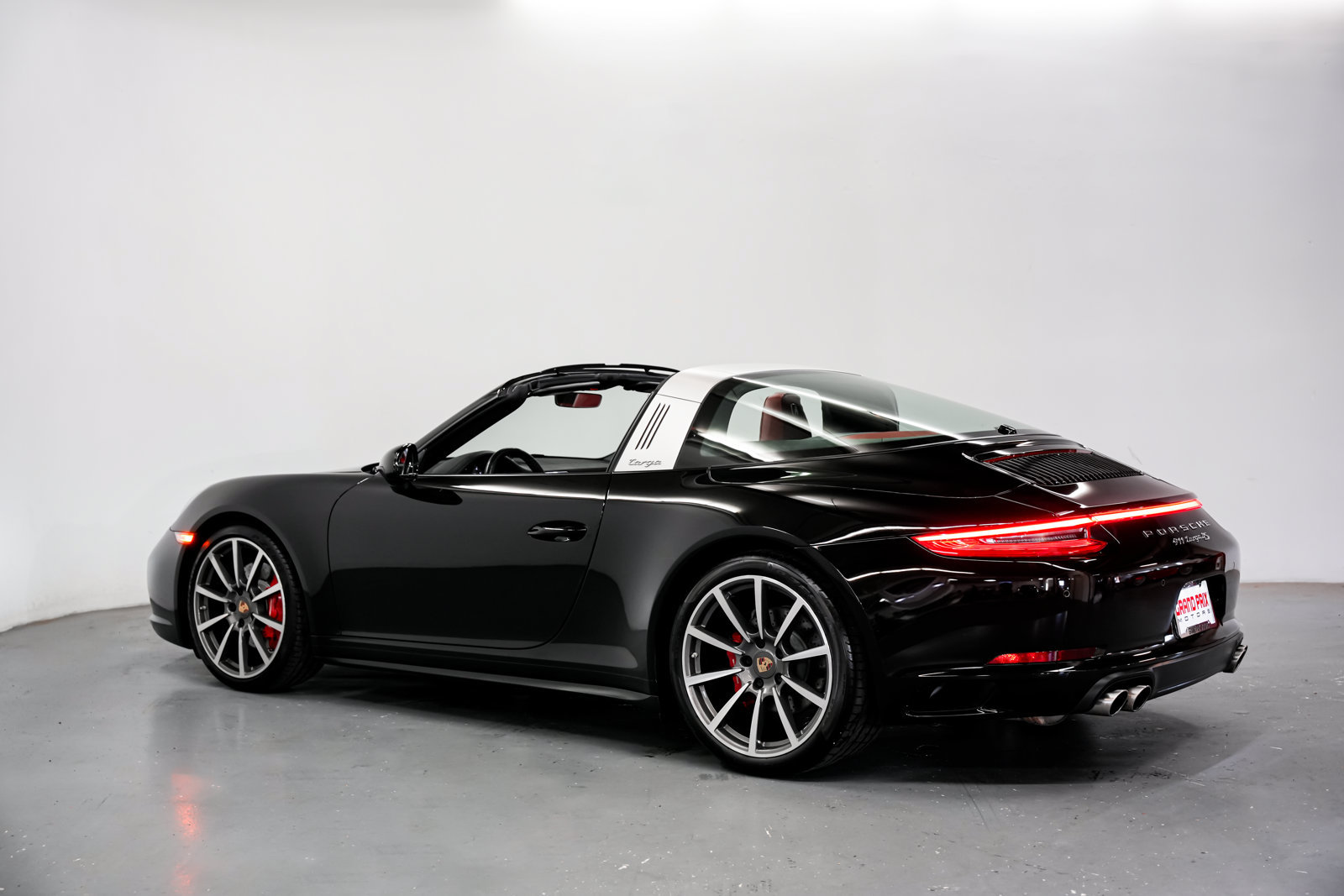 Used 2018 Porsche 911 Targa 4S AWD/4WD image 8
