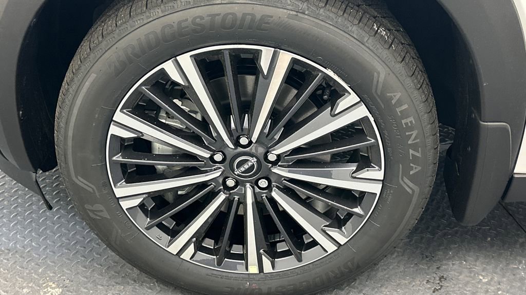 New 2026 Nissan Pathfinder Platinum AWD/4WD image 17