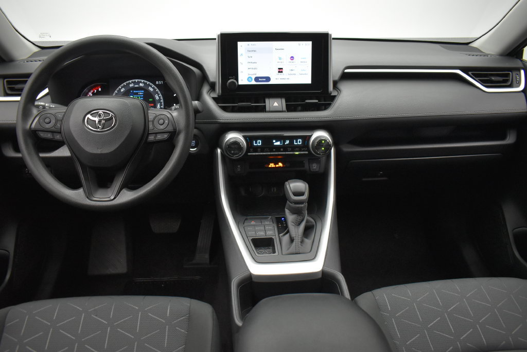 Used 2025 Toyota RAV4 XLE AWD/4WD image 27