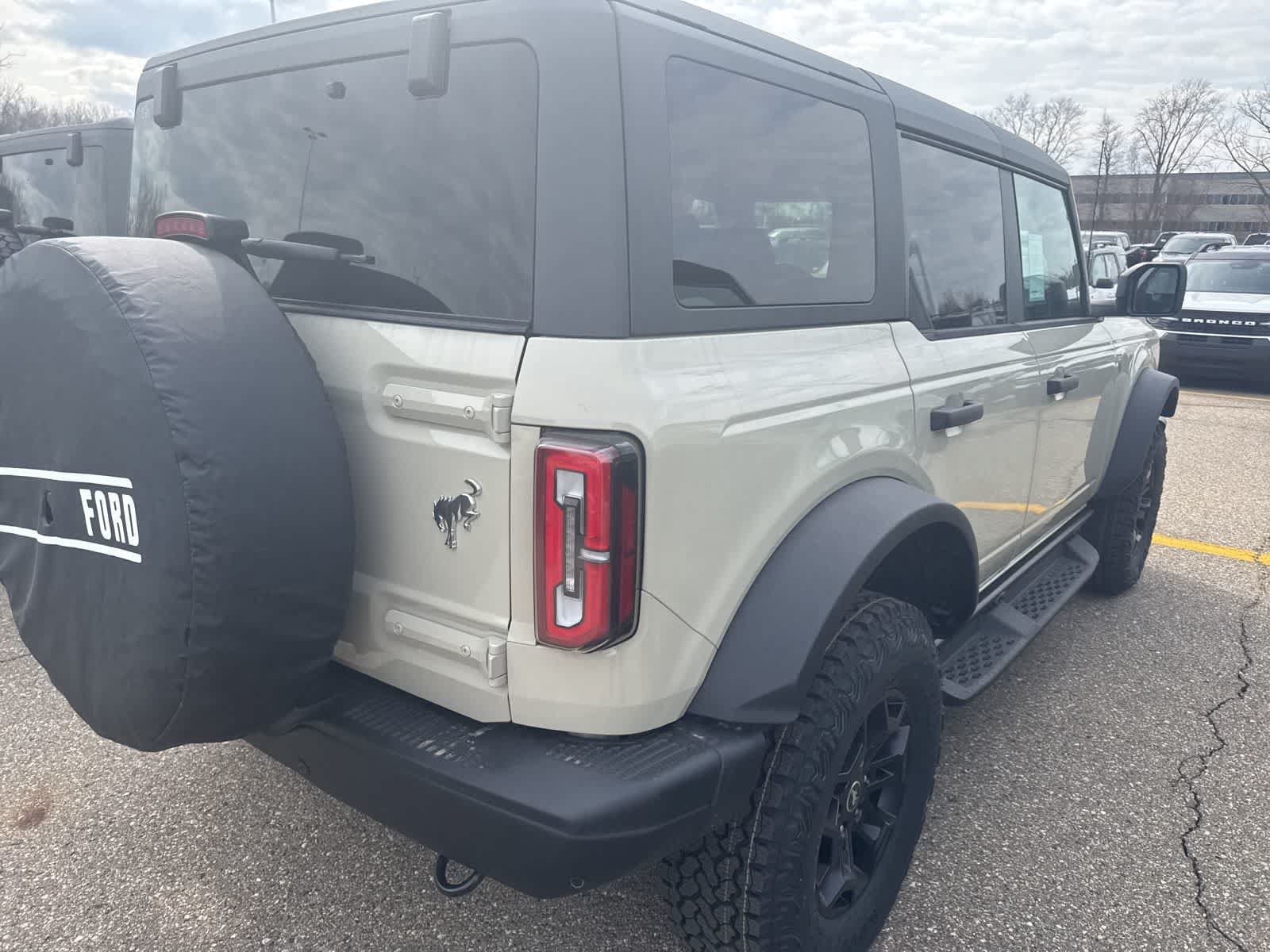 New 2026 Ford Bronco Badlands AWD/4WD image 23