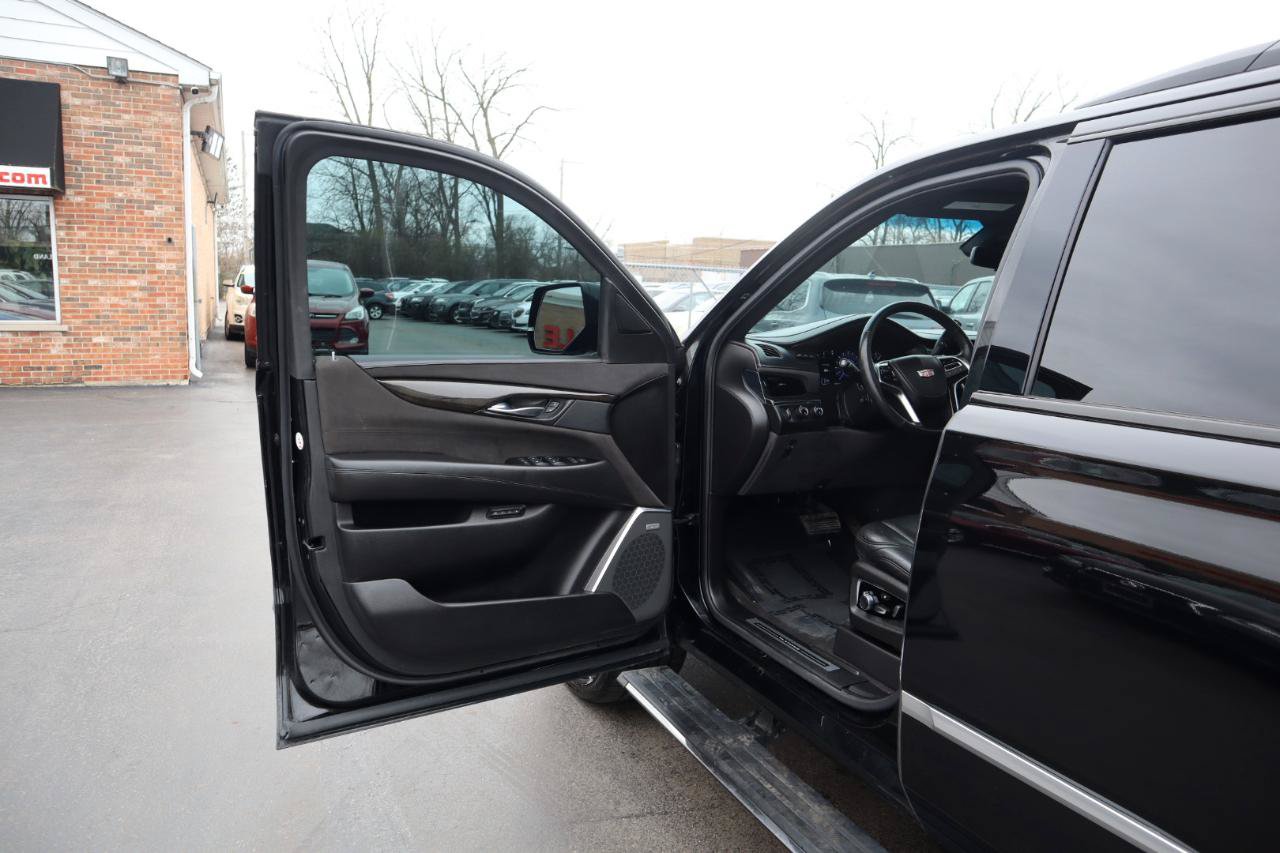 Used 2017 Cadillac Escalade Platinum AWD/4WD image 21