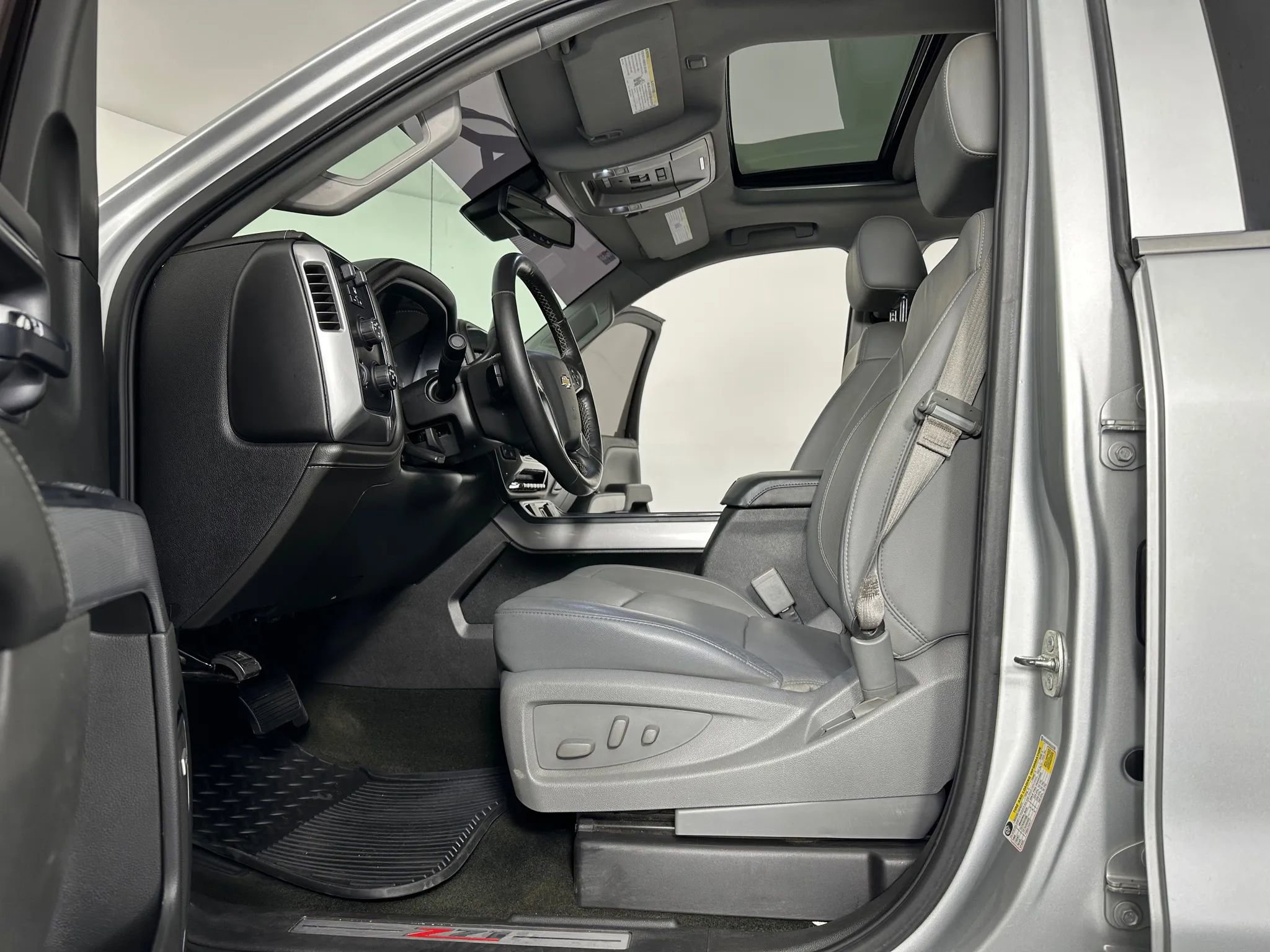 Used 2016 Chevrolet Silverado 1500 LTZ Z71 w/ LTZ Plus Package image 24