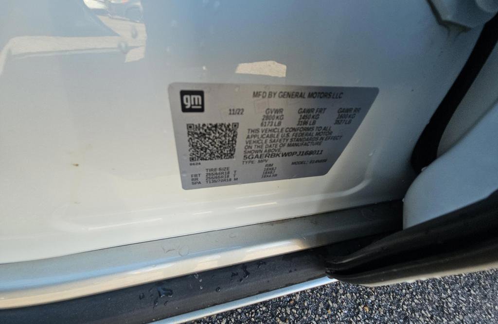 Used 2023 Buick Enclave Essence FWD image 20