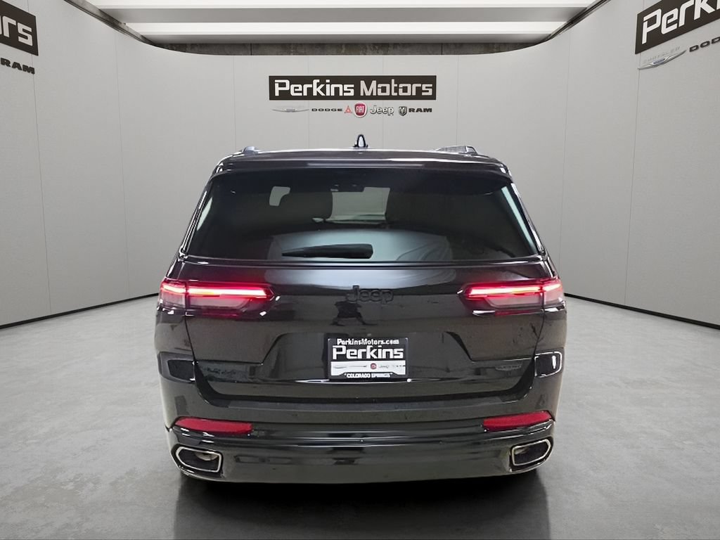 Used 2024 Jeep Grand Cherokee L Summit w/ High Altitude Package AWD/4WD image 6