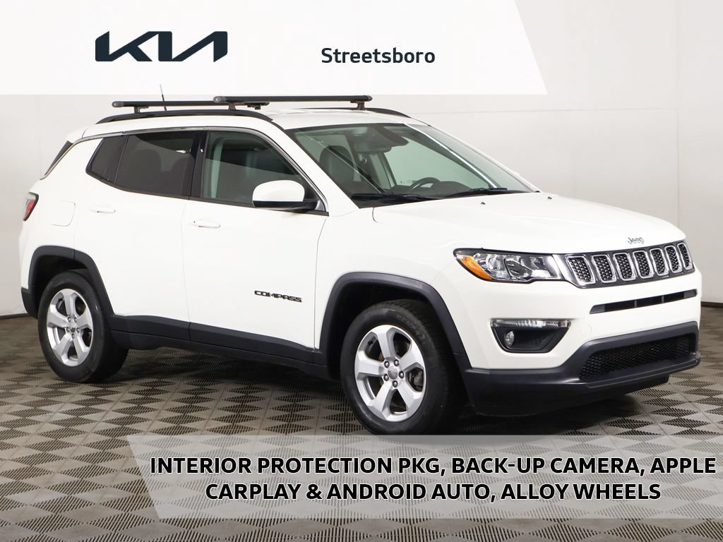 Used 2019 Jeep Compass Latitude FWD image 1