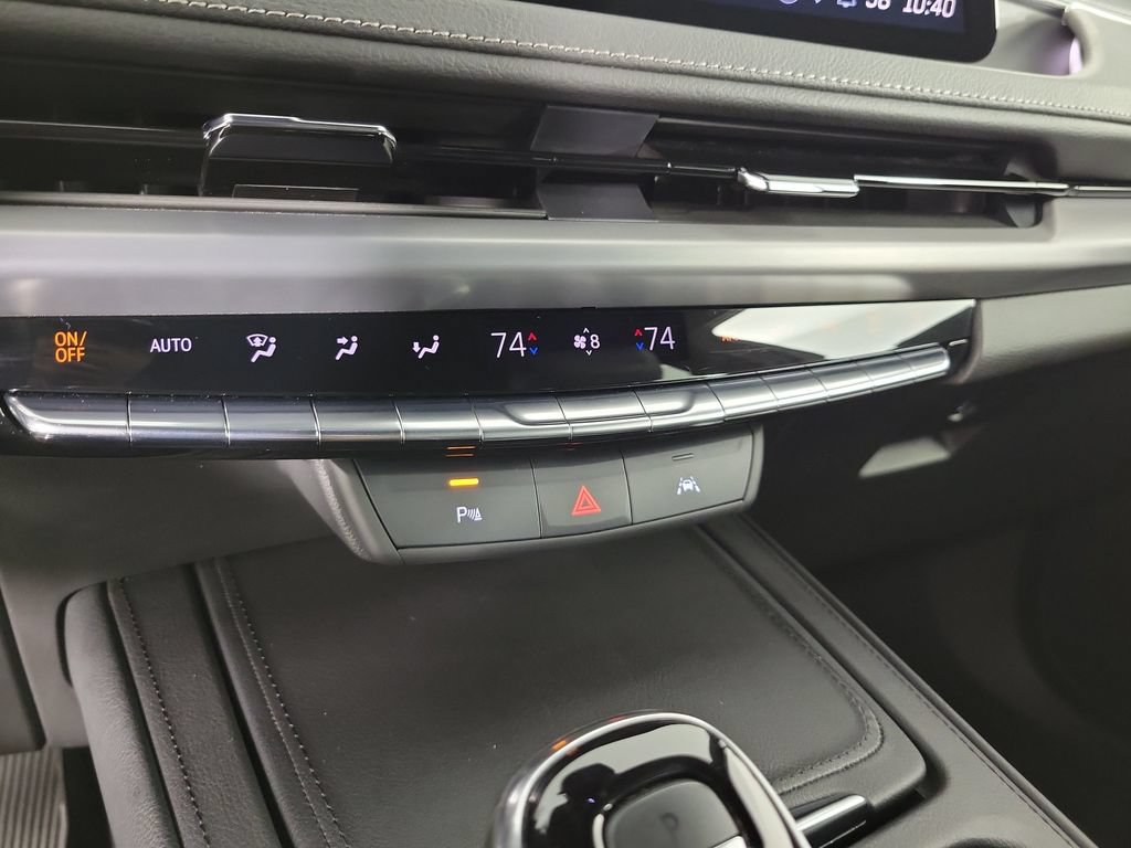 Certified 2025 Cadillac XT4 Premium Luxury FWD image 27