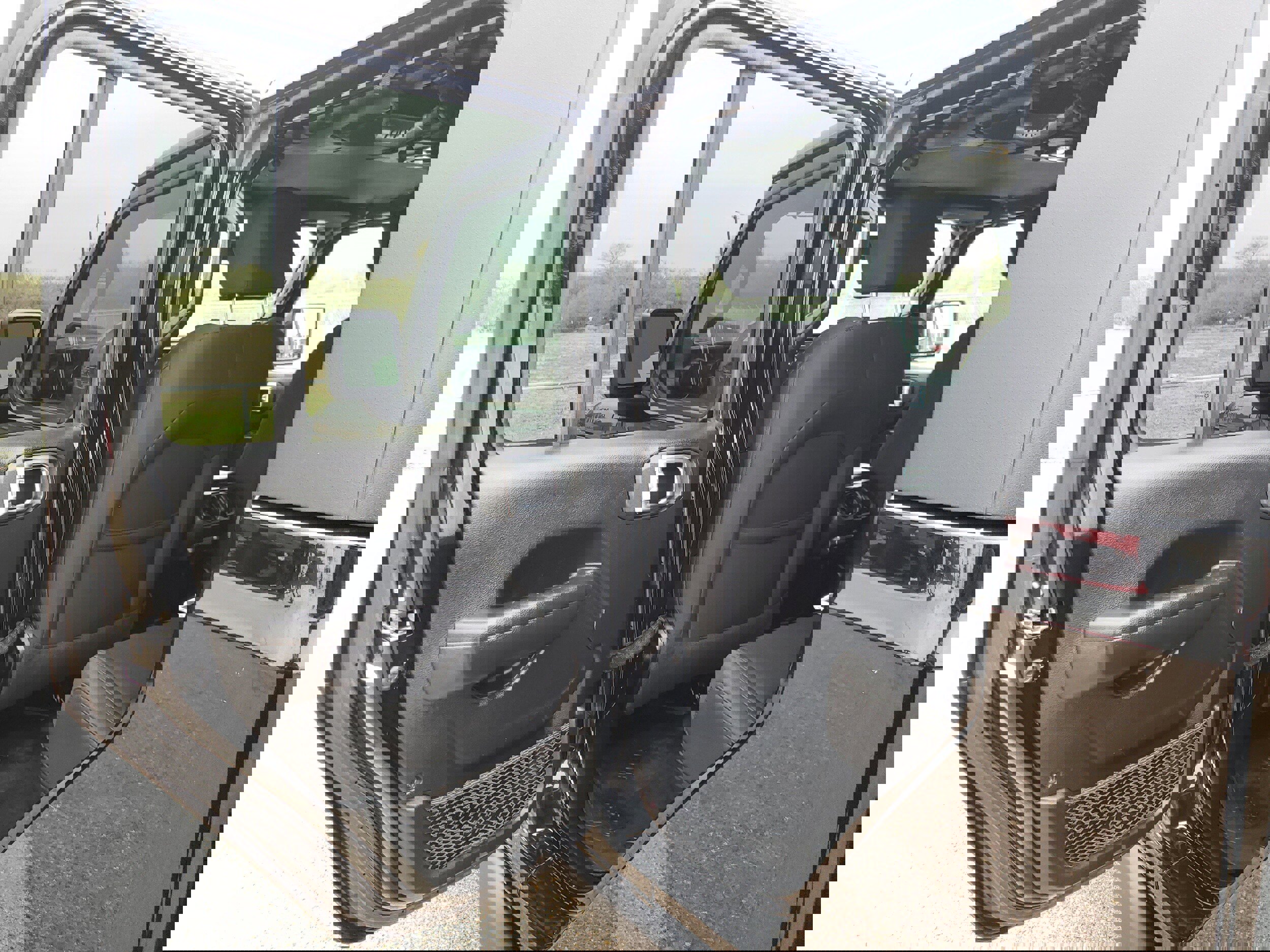 Used 2021 Jeep Gladiator Sport image 15