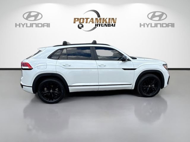 Used 2023 Volkswagen Atlas Cross Sport SEL R-Line image 4