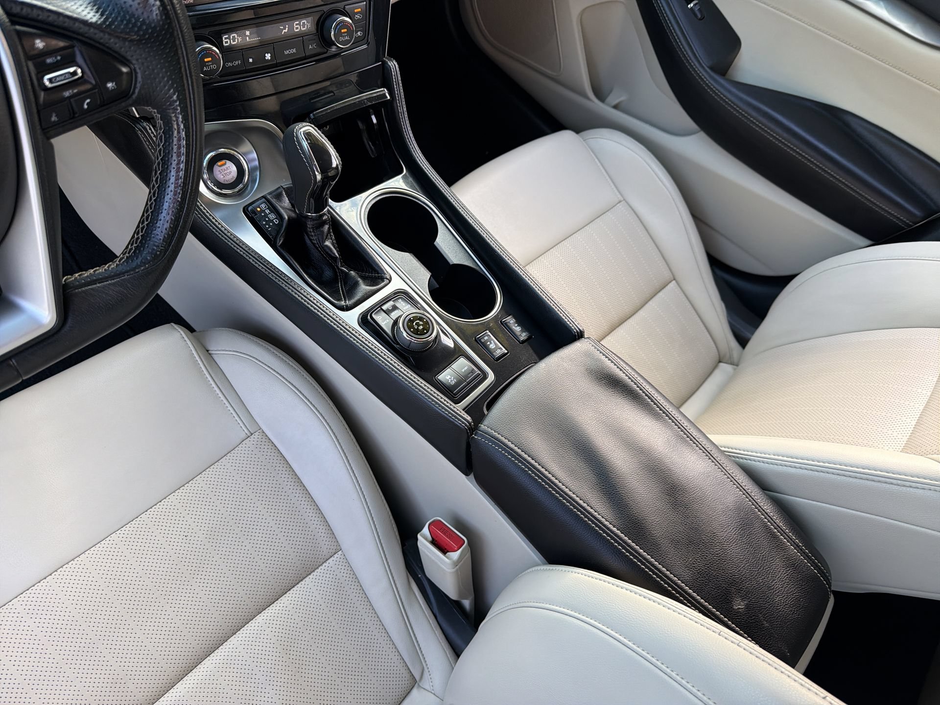 Used 2020 Nissan Maxima 3.5 SV w/ Floor Mat Group FWD image 21