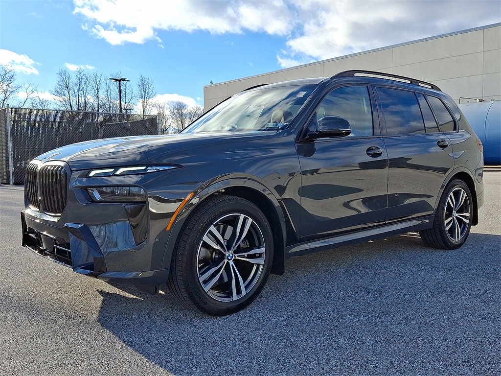 Certified 2024 BMW X7 xDrive40i w/ Executive Package image 6