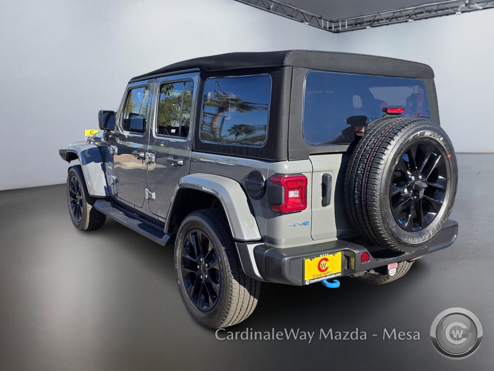 Used 2022 Jeep Wrangler Unlimited Sahara image 7