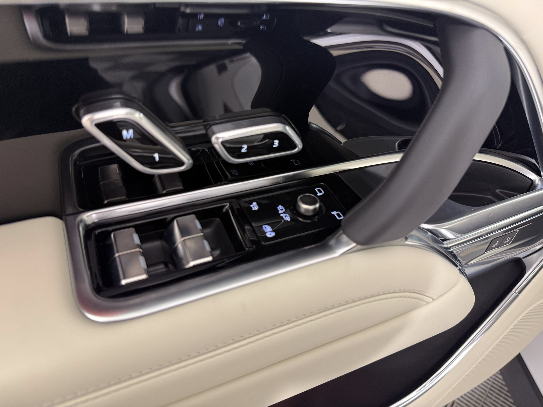 New 2027 Land Rover Range Rover SE AWD/4WD image 24