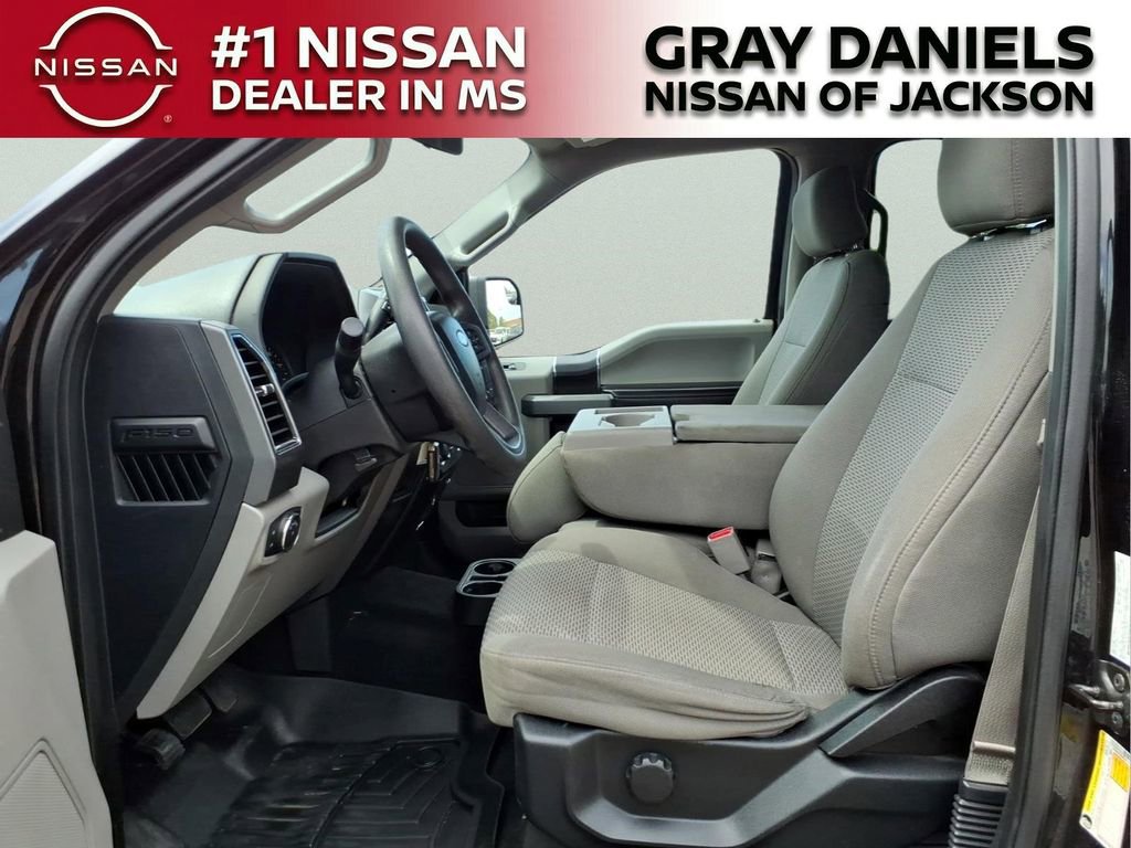 Used 2017 Ford F150 XLT image 22