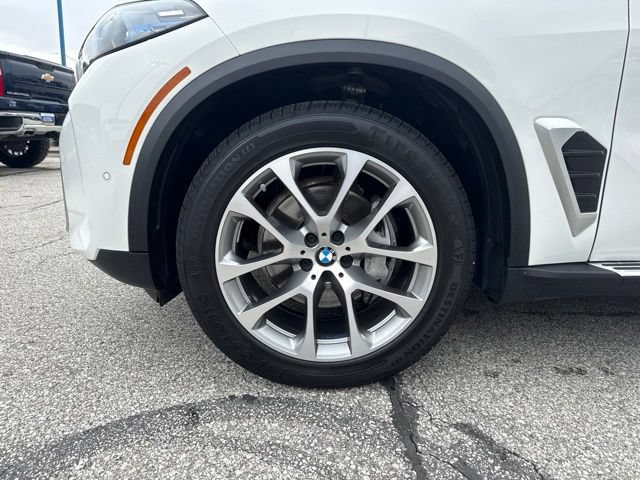 Used 2026 BMW X5 xDrive40i AWD/4WD image 42