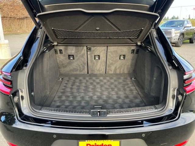 Used 2018 Porsche Macan image 14