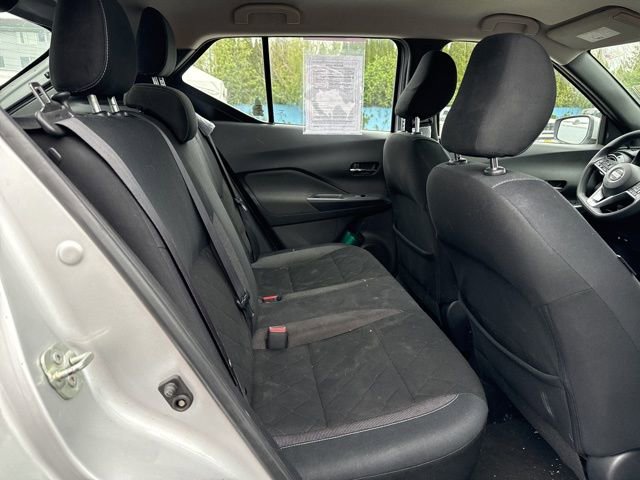 Used 2019 Nissan Kicks SV FWD image 13