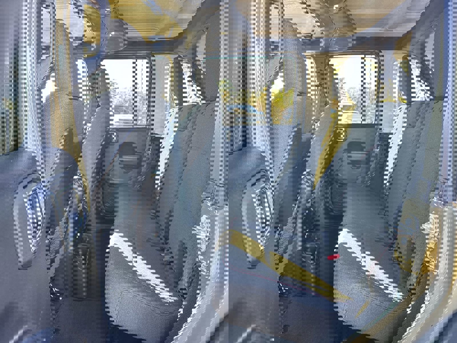 Used 2025 Jeep Wrangler Unlimited Rubicon image 28