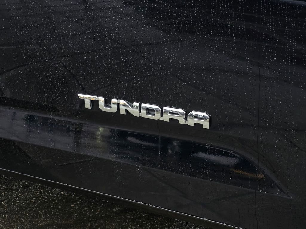 Used 2022 Toyota Tundra SR5 w/ SR5 Premium Package AWD/4WD image 10