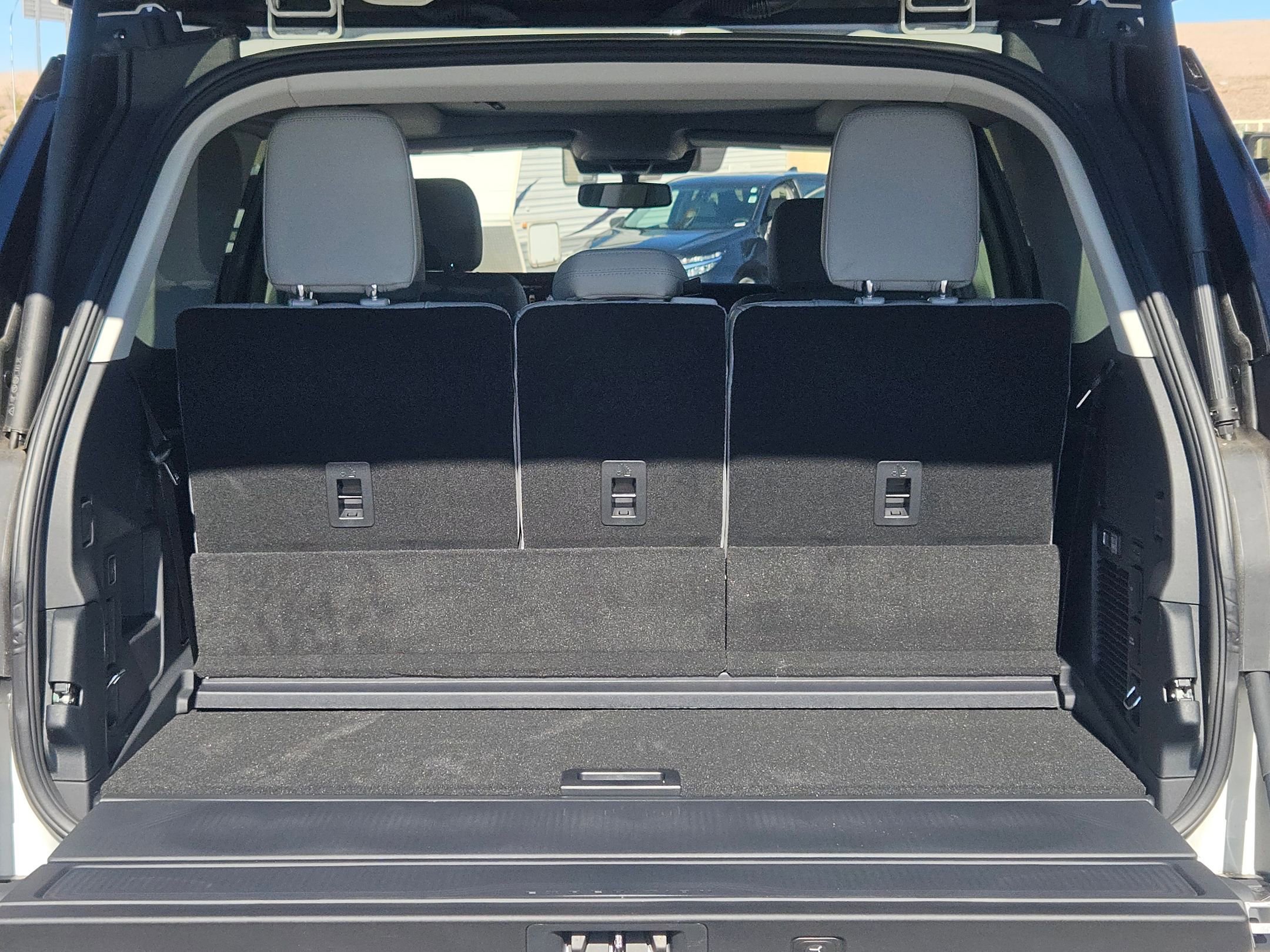 New 2025 Ford Expedition Active image 6