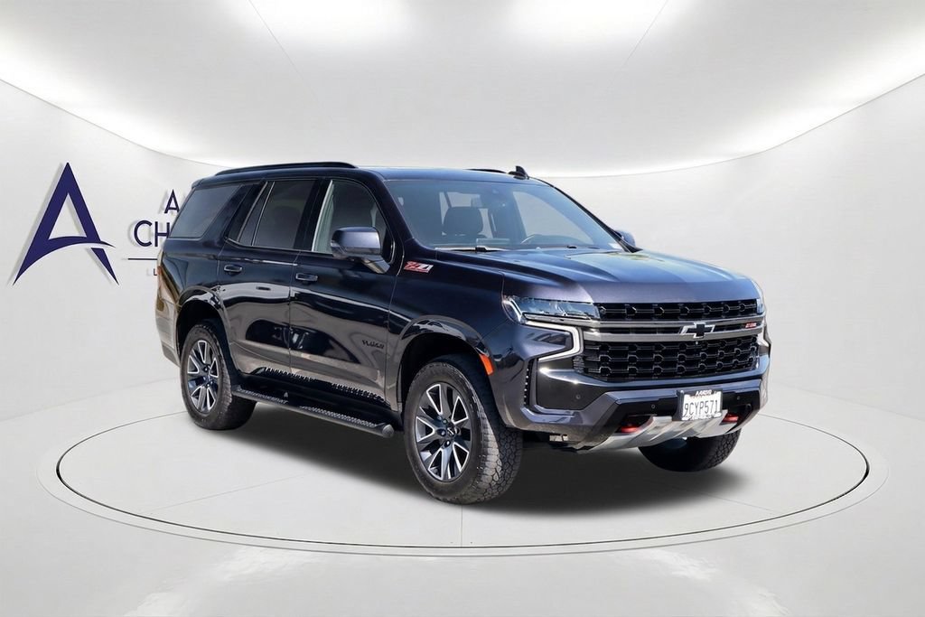 Used 2022 Chevrolet Tahoe Z71 w/ Luxury Package AWD/4WD image 3
