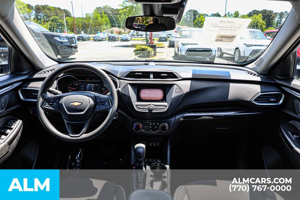 Used 2023 Chevrolet TrailBlazer LT image 29