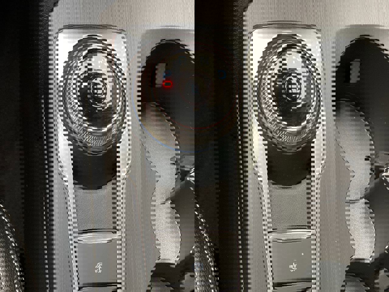 New 2024 Ford Escape SE w/ PHEV Premium Package image 24