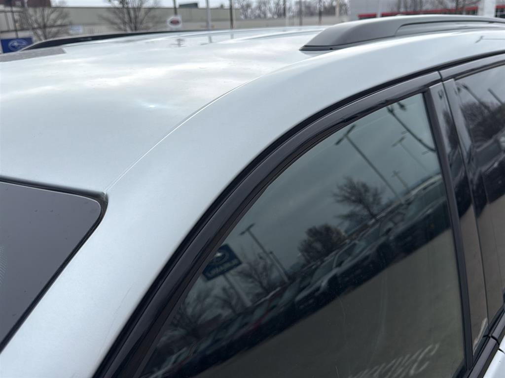 Used 2024 Jeep Grand Cherokee Limited w/ Black Appearance Package image 8