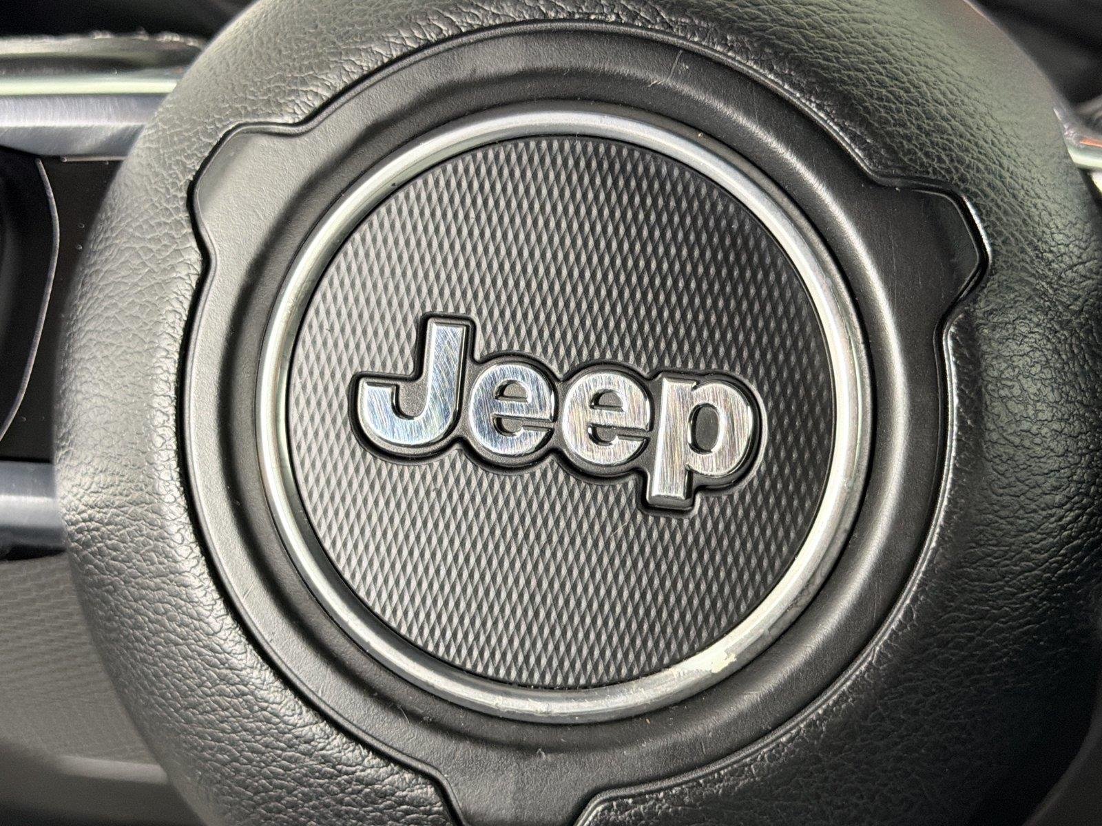 Used 2018 Jeep Wrangler Unlimited Sahara AWD/4WD image 22