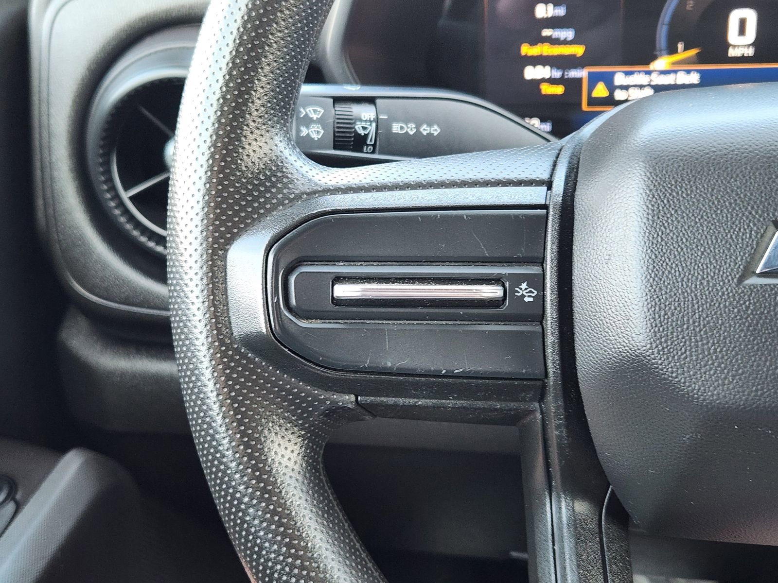 Used 2024 Chevrolet Colorado W/T image 32