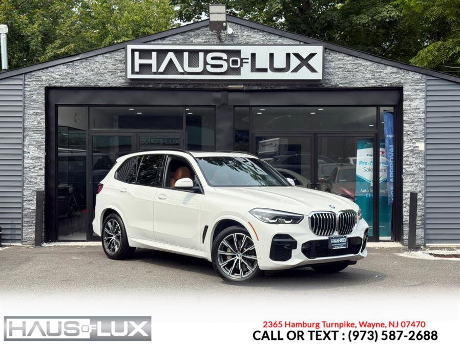 Used 2022 BMW X5 xDrive40i w/ M Sport Package image 1