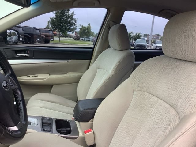 Used 2014 Subaru Legacy 2.5i Premium AWD/4WD image 18