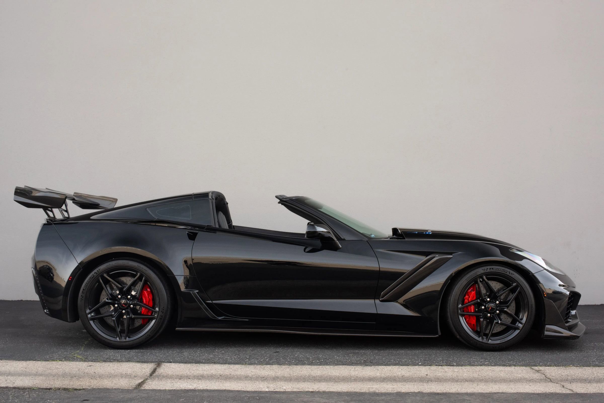 Used 2019 Chevrolet Corvette ZR1 RWD image 8