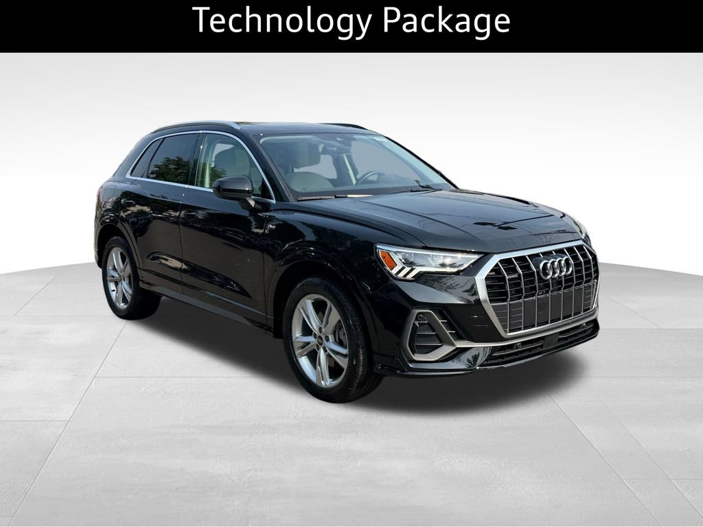 Used 2023 Audi Q3 2.0T Premium Plus w/ Premium Plus Package AWD/4WD image 4