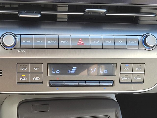 Certified 2025 Hyundai Kona SEL image 23