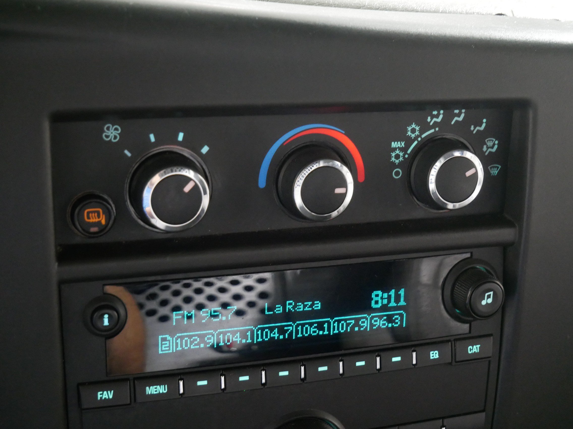 Used 2021 Chevrolet Express 2500 w/ Safety Package RWD image 23
