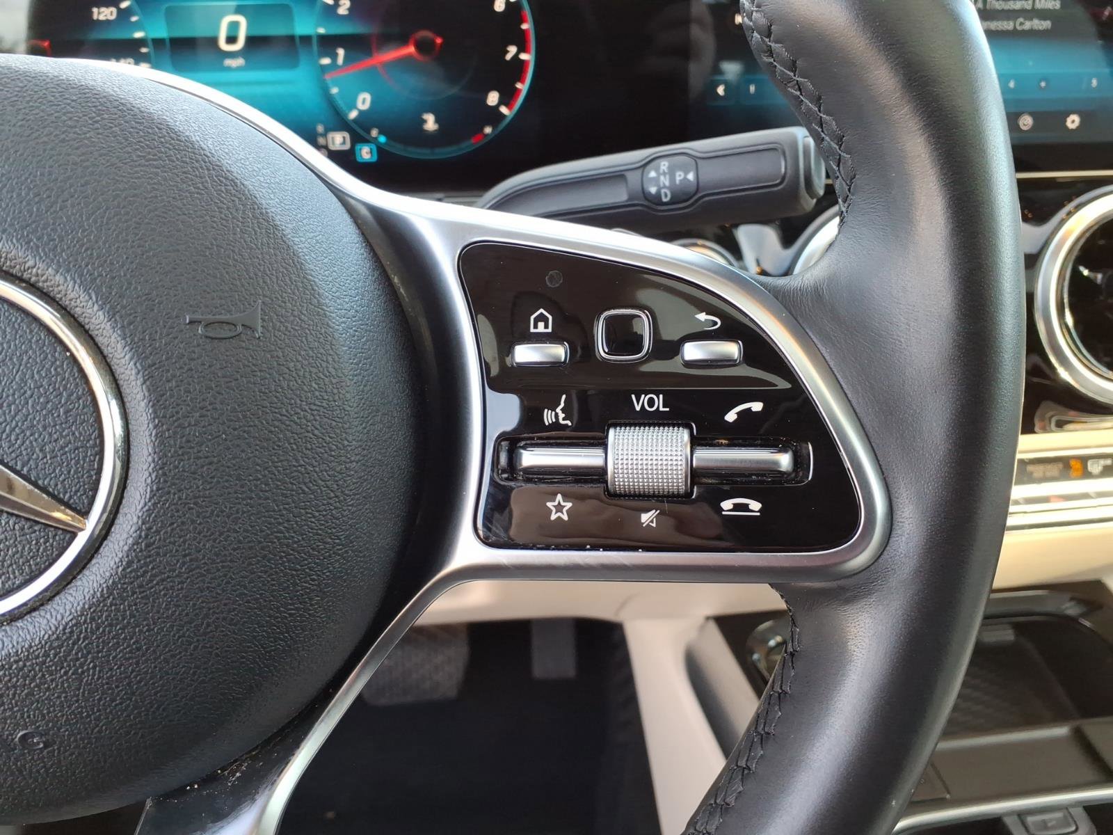 Used 2021 Mercedes-Benz GLA 250 4MATIC image 19