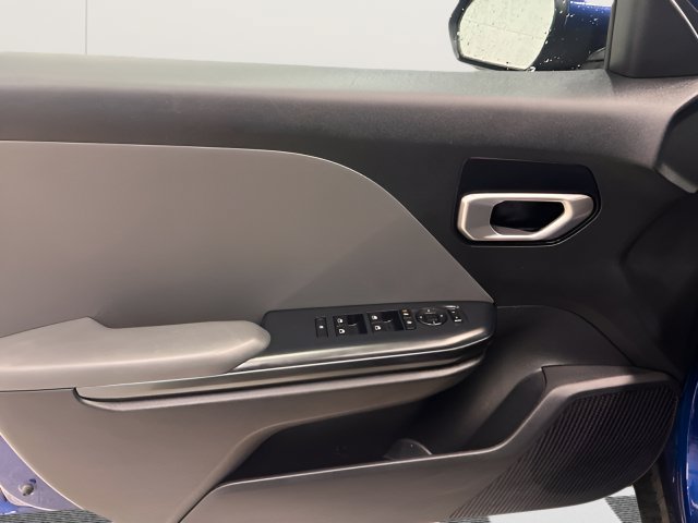 Used 2025 Kia K4 FWD image 16