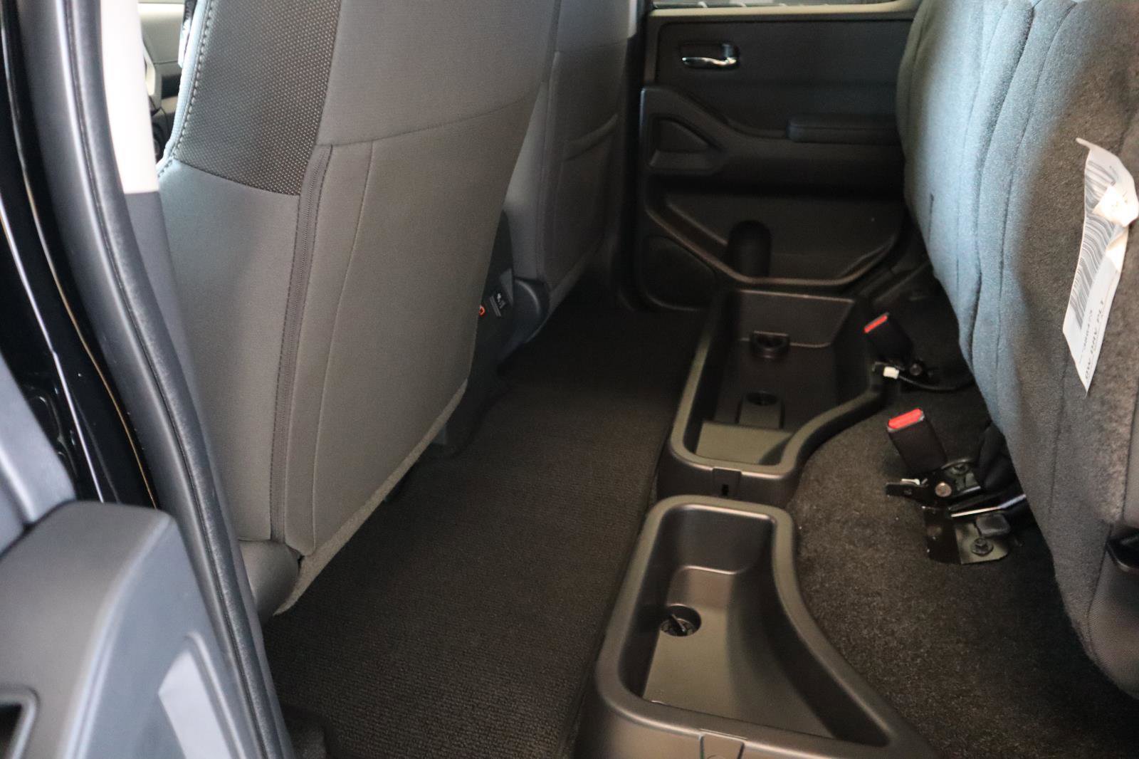 New 2026 Nissan Frontier SV image 38